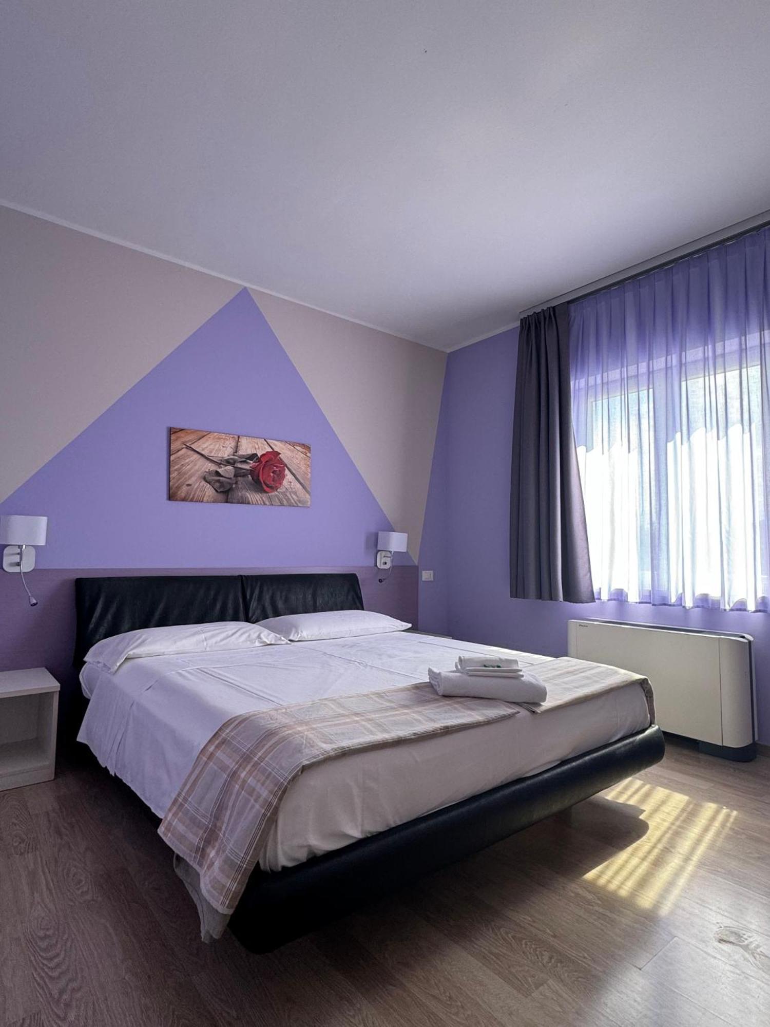 Albergo Trattoria Italia Desenzano del Garda Eksteriør billede