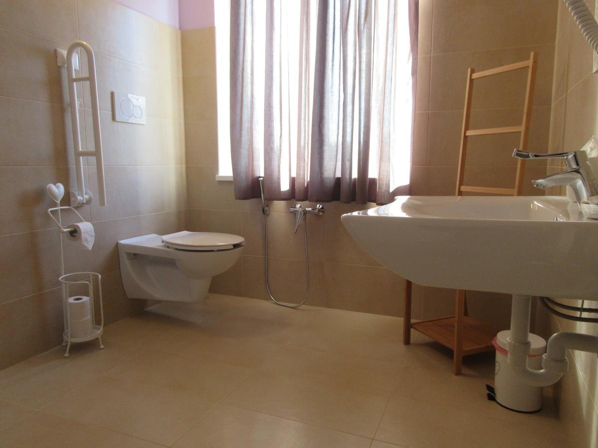 Albergo Trattoria Italia Desenzano del Garda Eksteriør billede