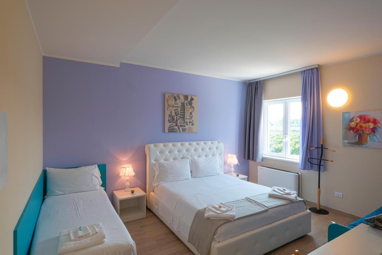 Albergo Trattoria Italia Desenzano del Garda Eksteriør billede